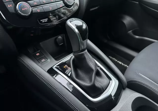 NISSAN Qashqai 1.3 DIG-T N-Style DCT