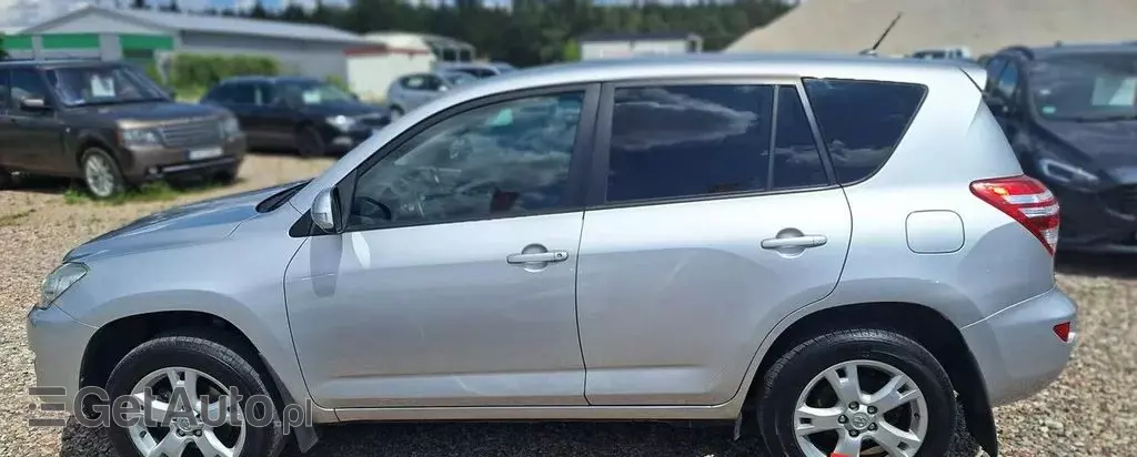 TOYOTA Rav 4 
