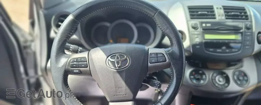 TOYOTA Rav 4 