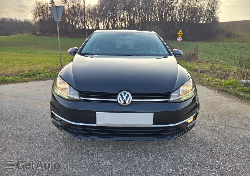 VOLKSWAGEN Golf 1.6 TDI (BlueMotion Technology) Trendline