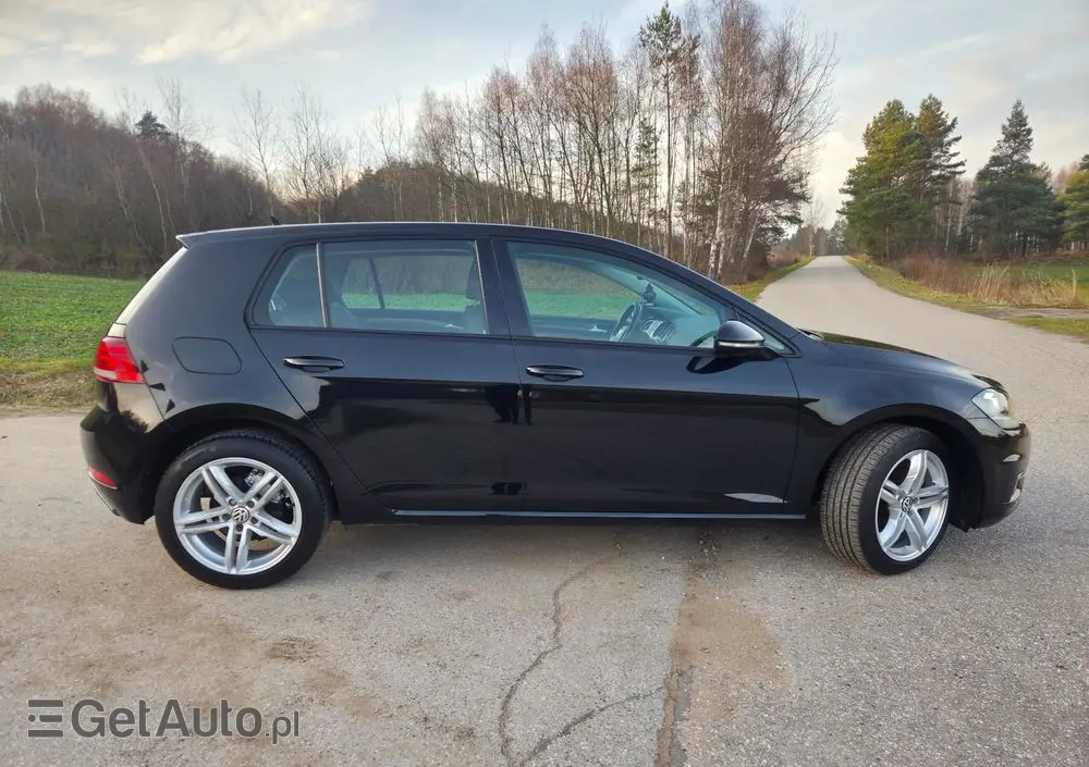 VOLKSWAGEN Golf 1.6 TDI (BlueMotion Technology) Trendline