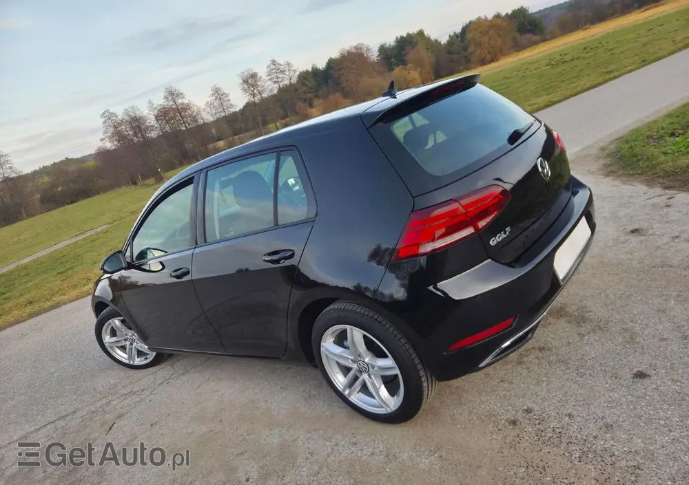 VOLKSWAGEN Golf 1.6 TDI (BlueMotion Technology) Trendline