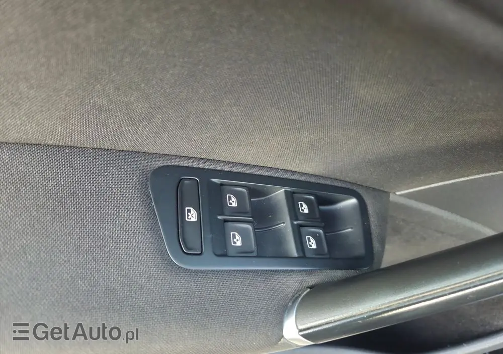 VOLKSWAGEN Golf 1.6 TDI (BlueMotion Technology) Trendline