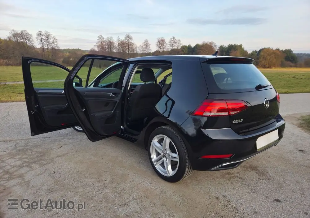 VOLKSWAGEN Golf 1.6 TDI (BlueMotion Technology) Trendline