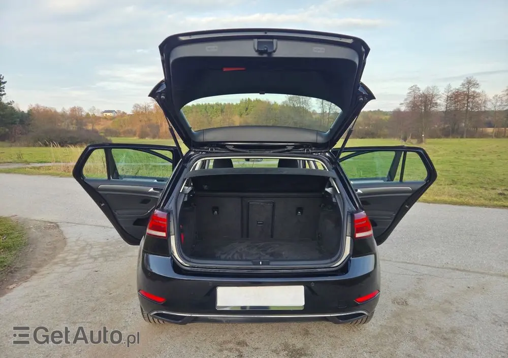 VOLKSWAGEN Golf 1.6 TDI (BlueMotion Technology) Trendline