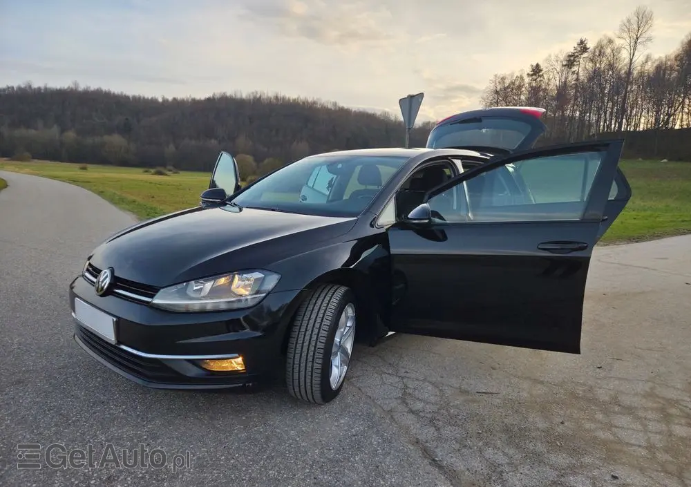 VOLKSWAGEN Golf 1.6 TDI (BlueMotion Technology) Trendline