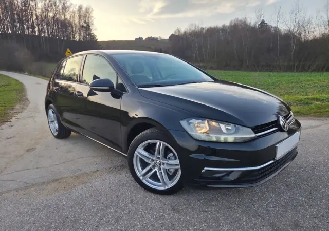 VOLKSWAGEN Golf 1.6 TDI (BlueMotion Technology) Trendline