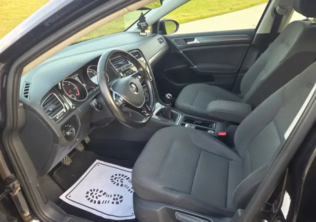 VOLKSWAGEN Golf 1.6 TDI (BlueMotion Technology) Trendline