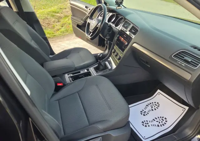 VOLKSWAGEN Golf 1.6 TDI (BlueMotion Technology) Trendline