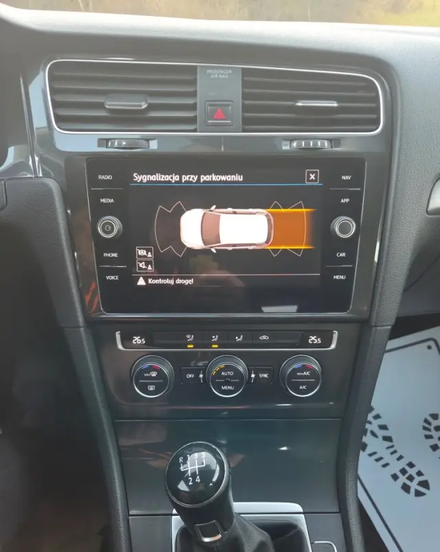 VOLKSWAGEN Golf 1.6 TDI (BlueMotion Technology) Trendline