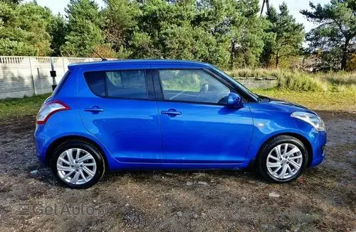 SUZUKI Swift 
