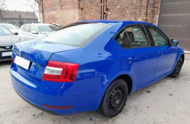 SKODA Octavia 