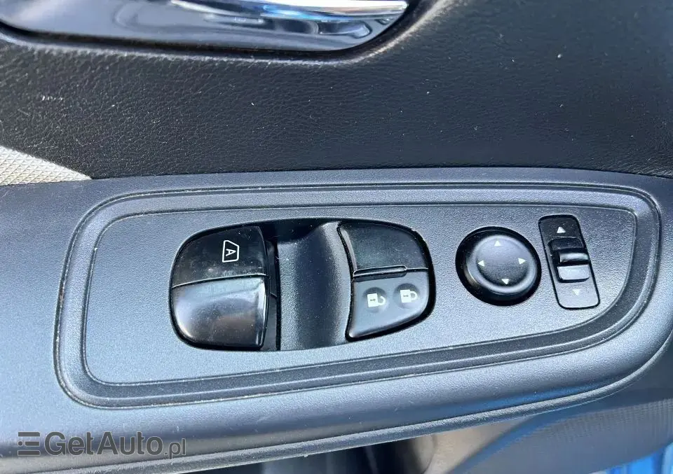 NISSAN Micra 1.0 Acenta