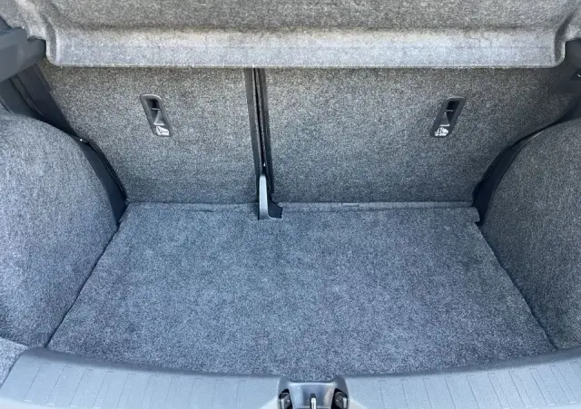 NISSAN Micra 1.0 Acenta