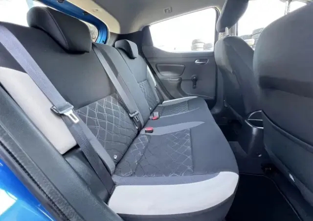 NISSAN Micra 1.0 Acenta