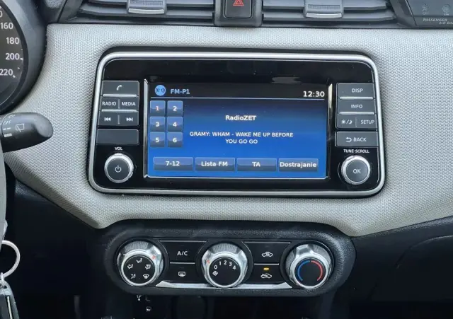 NISSAN Micra 1.0 Acenta