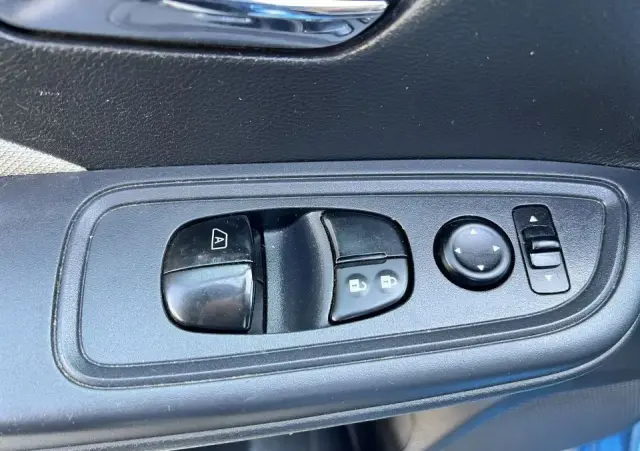 NISSAN Micra 1.0 Acenta