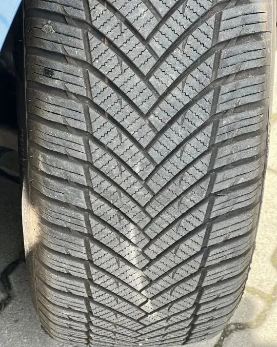 NISSAN Micra 1.0 Acenta