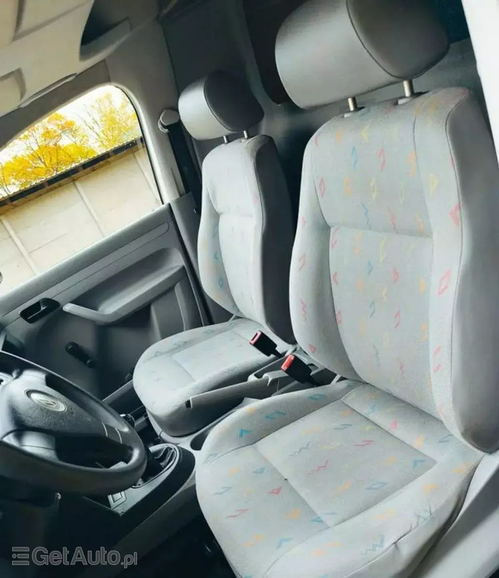 VOLKSWAGEN Caddy 