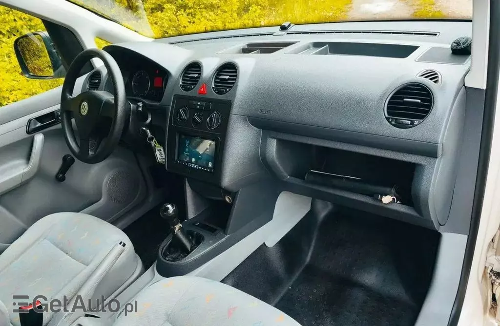 VOLKSWAGEN Caddy 