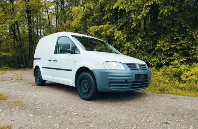 VOLKSWAGEN Caddy 