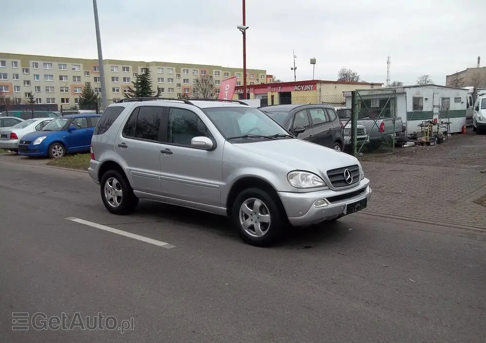 MERCEDES-BENZ ML 