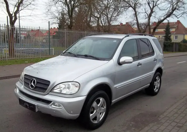 MERCEDES-BENZ ML 