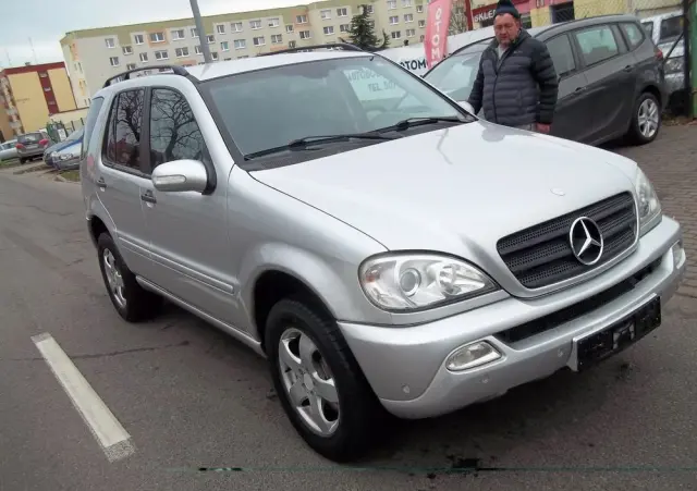 MERCEDES-BENZ ML 