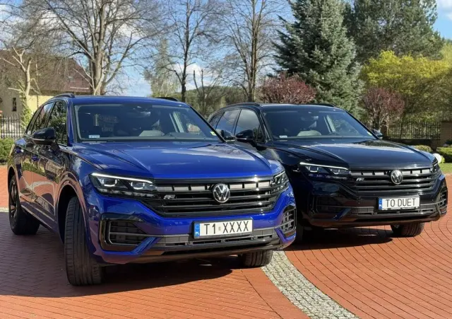 VOLKSWAGEN Touareg 