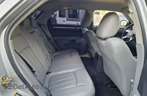 CHRYSLER 300 