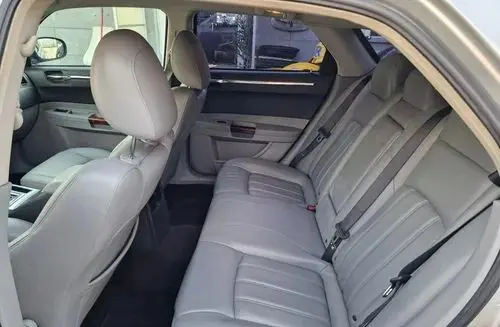 CHRYSLER 300 