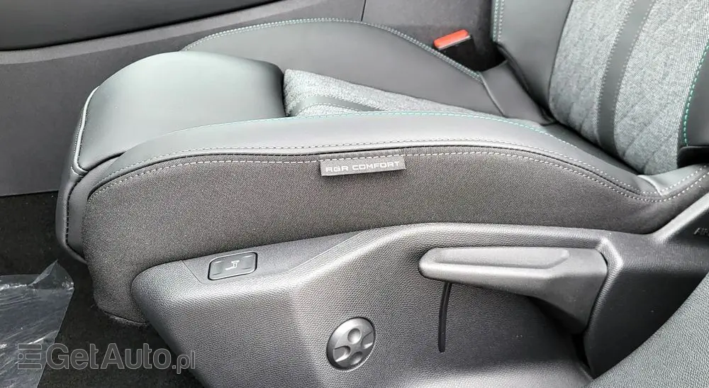 PEUGEOT 408 1.2 PureTech mHEV Allure S&S e-DSC6