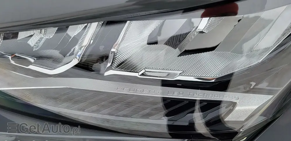 PEUGEOT 408 1.2 PureTech mHEV Allure S&S e-DSC6