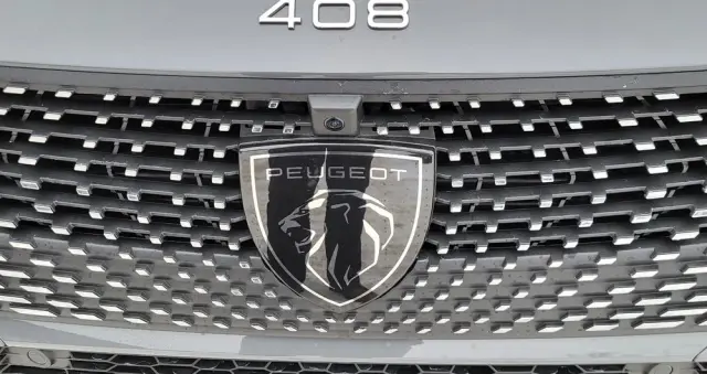 PEUGEOT 408 1.2 PureTech mHEV Allure S&S e-DSC6