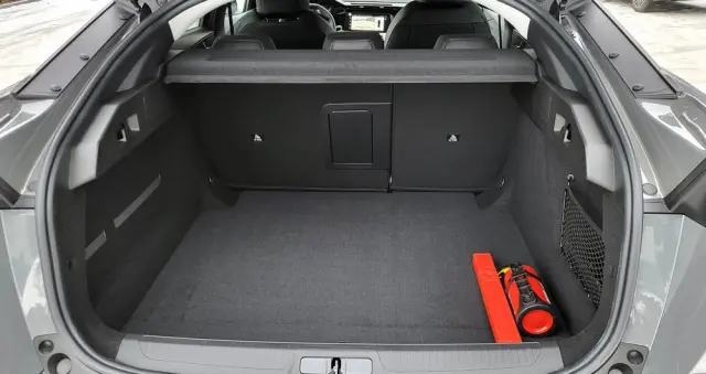 PEUGEOT 408 1.2 PureTech mHEV Allure S&S e-DSC6