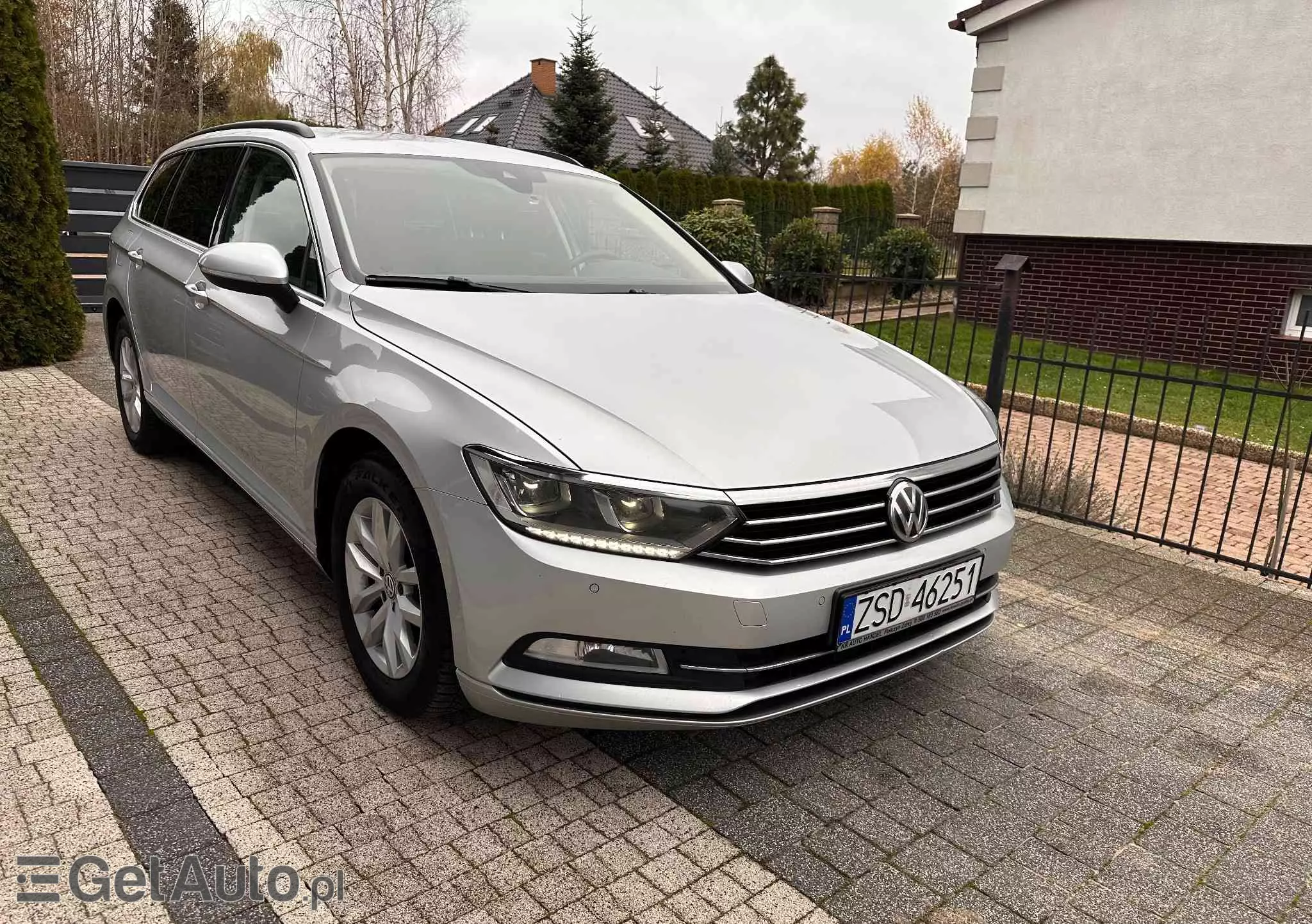VOLKSWAGEN Passat Variant 2.0 TDI DSG (BlueMotion Technology) Highline