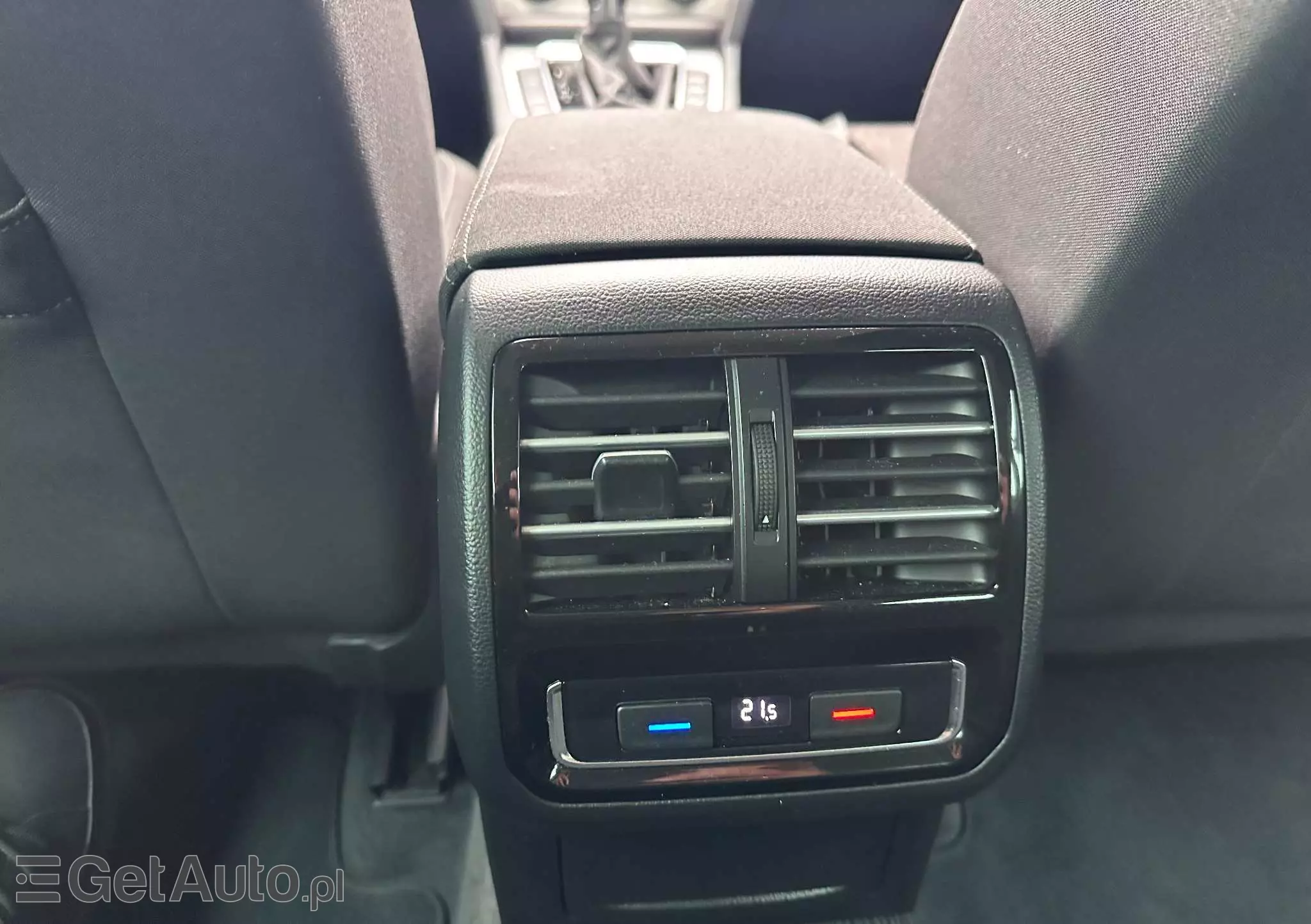 VOLKSWAGEN Passat Variant 2.0 TDI DSG (BlueMotion Technology) Highline