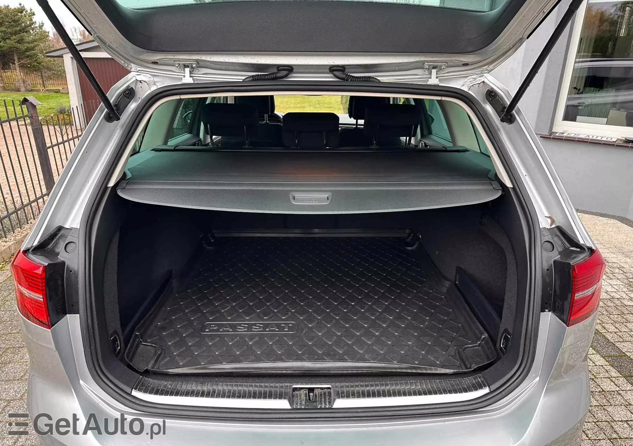 VOLKSWAGEN Passat Variant 2.0 TDI DSG (BlueMotion Technology) Highline