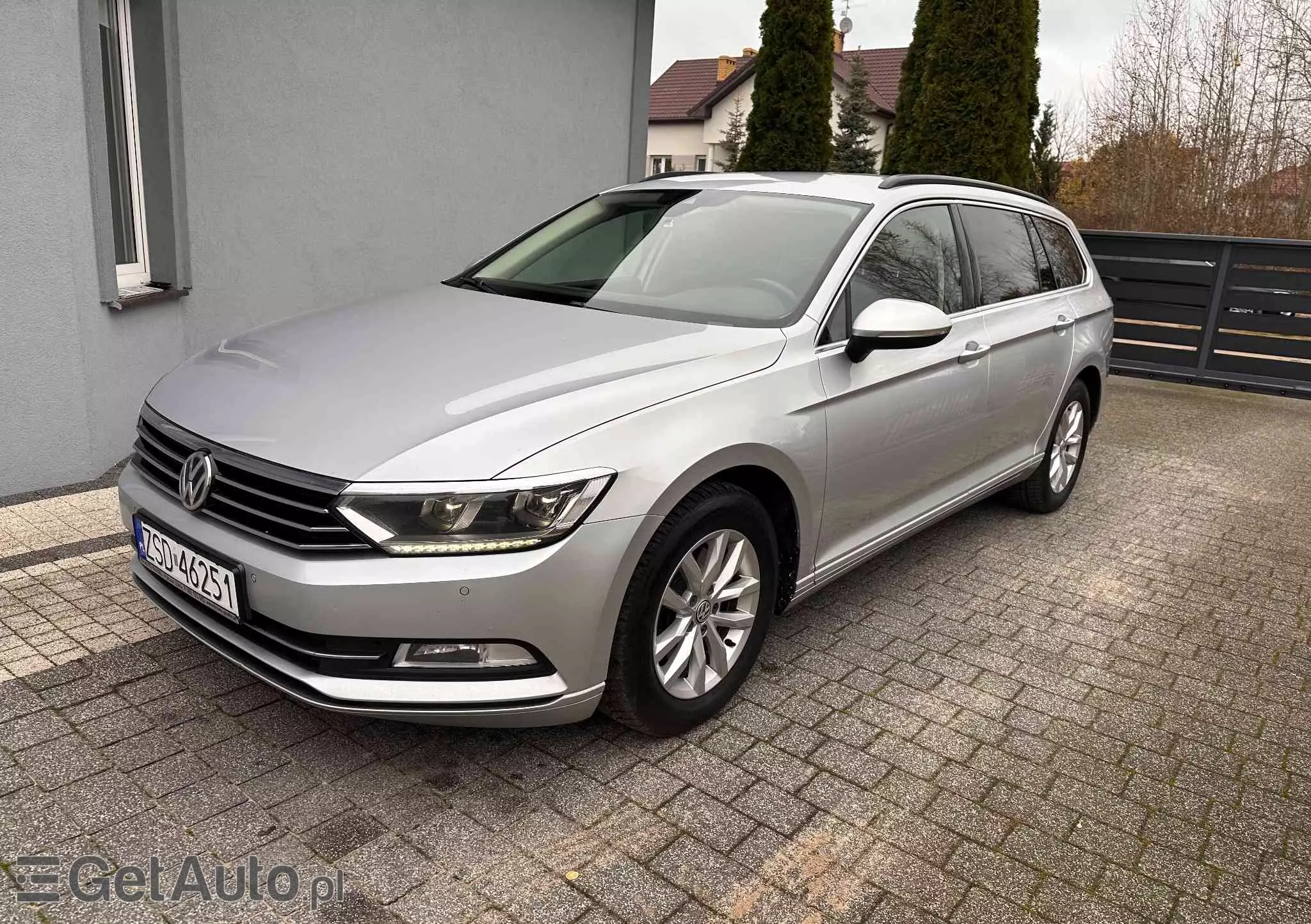 VOLKSWAGEN Passat Variant 2.0 TDI DSG (BlueMotion Technology) Highline