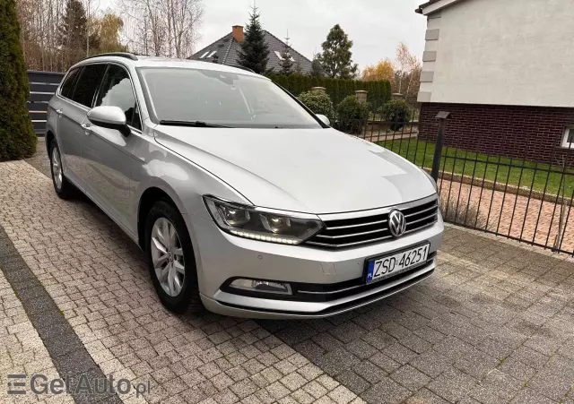 VOLKSWAGEN Passat Variant 2.0 TDI DSG (BlueMotion Technology) Highline