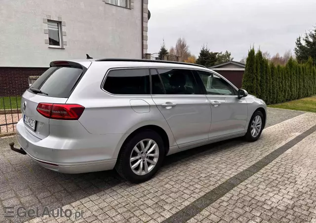 VOLKSWAGEN Passat Variant 2.0 TDI DSG (BlueMotion Technology) Highline