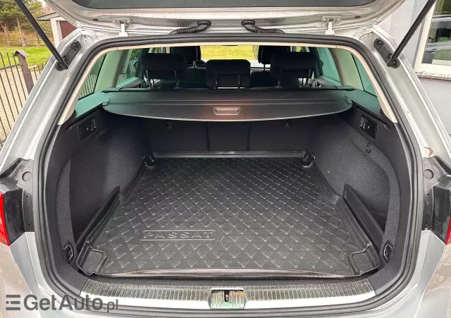VOLKSWAGEN Passat Variant 2.0 TDI DSG (BlueMotion Technology) Highline