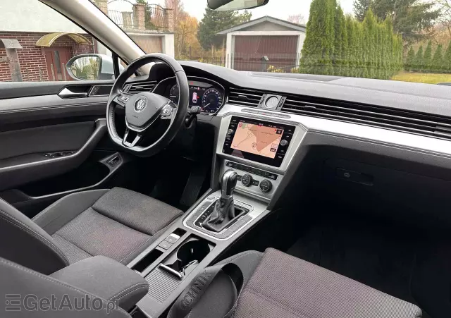 VOLKSWAGEN Passat Variant 2.0 TDI DSG (BlueMotion Technology) Highline