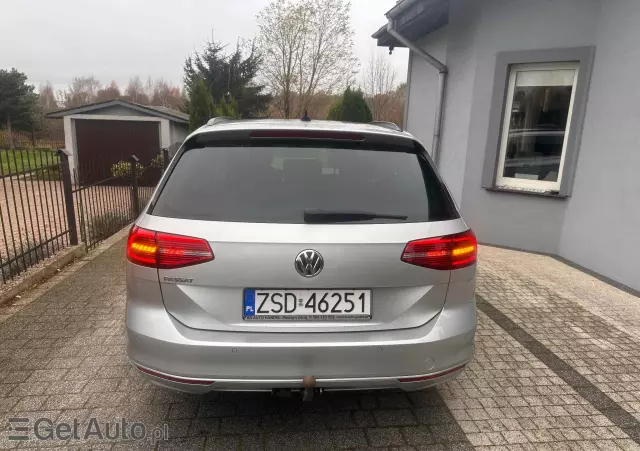 VOLKSWAGEN Passat Variant 2.0 TDI DSG (BlueMotion Technology) Highline