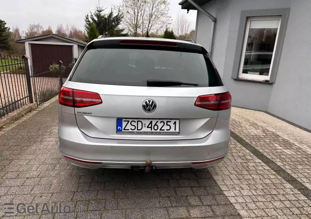 VOLKSWAGEN Passat Variant 2.0 TDI DSG (BlueMotion Technology) Highline