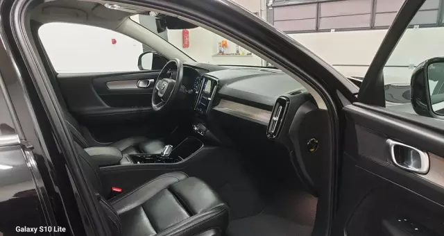 VOLVO XC 40 D3 Inscription