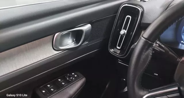 VOLVO XC 40 D3 Inscription