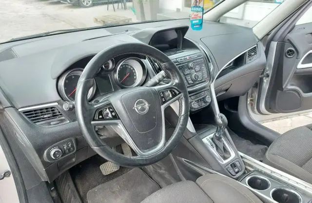 OPEL Zafira 