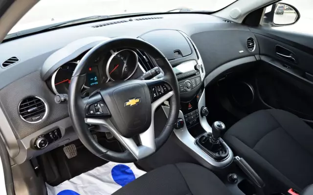 CHEVROLET Cruze Station Wagon 1.6 LT