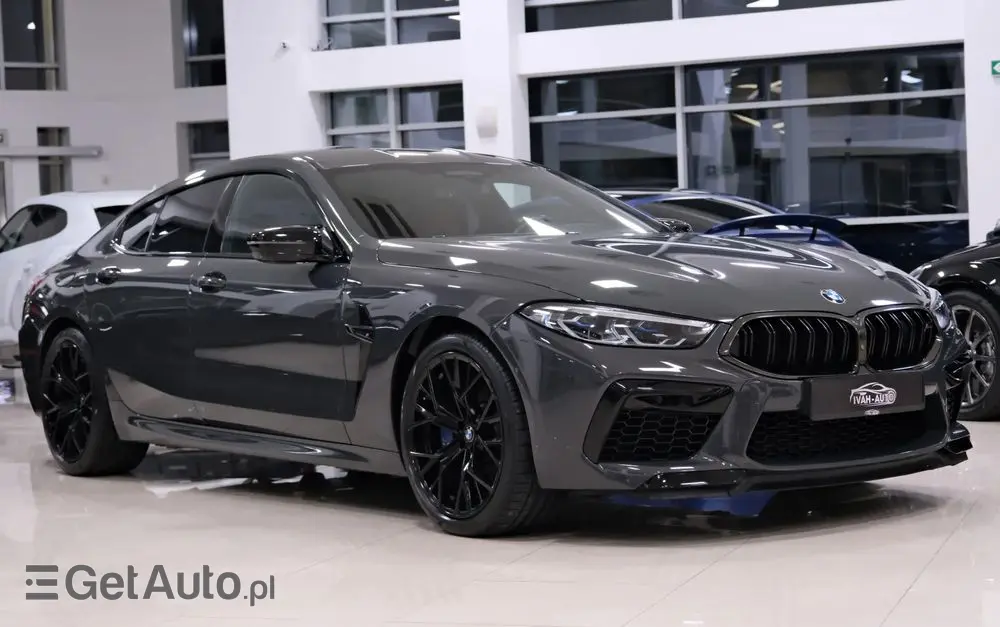 BMW M8 